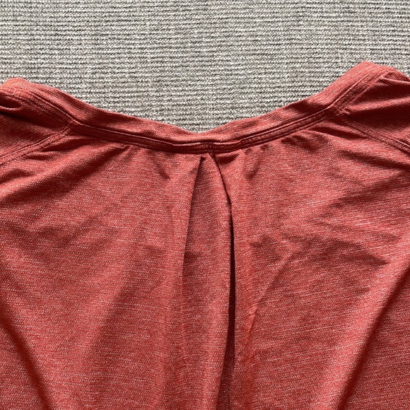 Lululemon cap sleeved top - Picture 5 of 6
